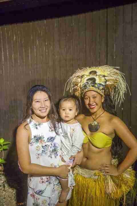 Photo with dancer of Te Vara Nui Show